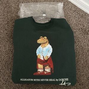 DOECHII Alligator Bites Never Heal Album Merch Crewneck Sweatshirt Forest Green